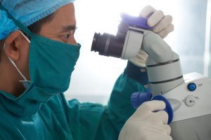 manejo de tejidos blandos en microcirugía endodóntica
